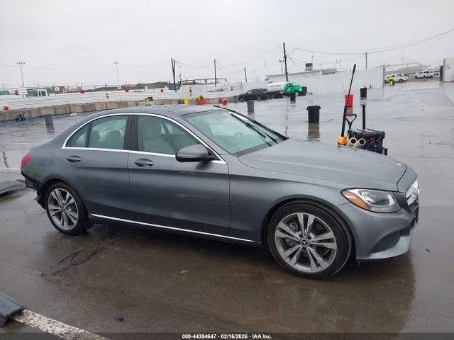 Продаж на аукціоні авто 2017 Mercedes-benz C 300, vin: 55SWF4JB8HU223124, номер лоту: 44394647