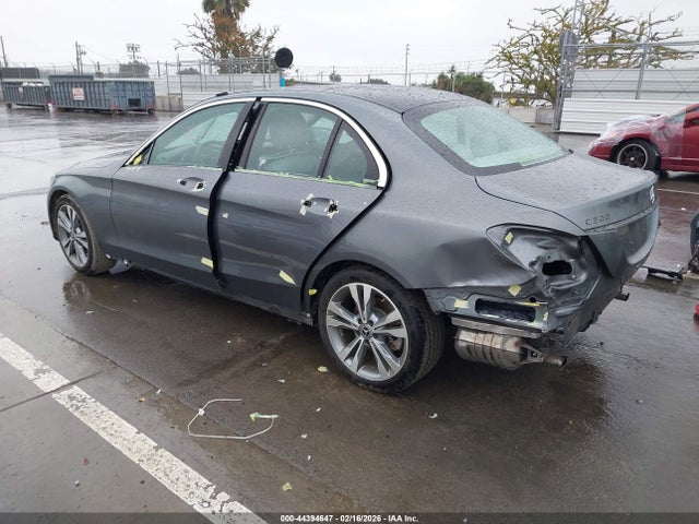 Продаж на аукціоні авто 2017 Mercedes-benz C 300, vin: 55SWF4JB8HU223124, номер лоту: 44394647