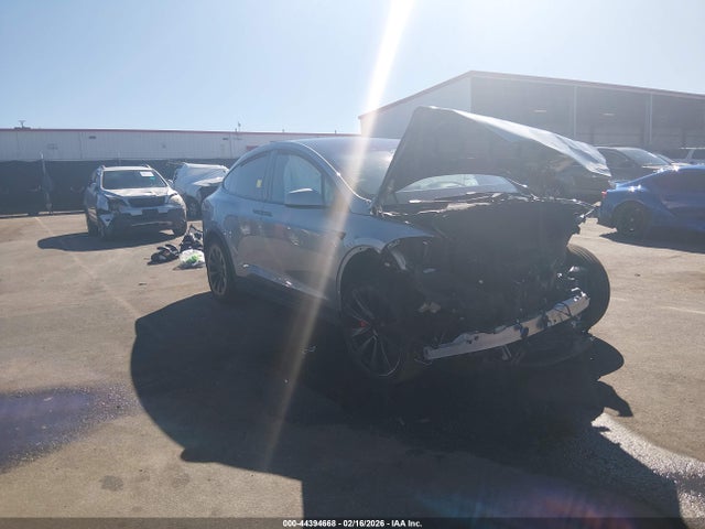 2024 TESLA MODEL X 7SAXCBE69RF453873