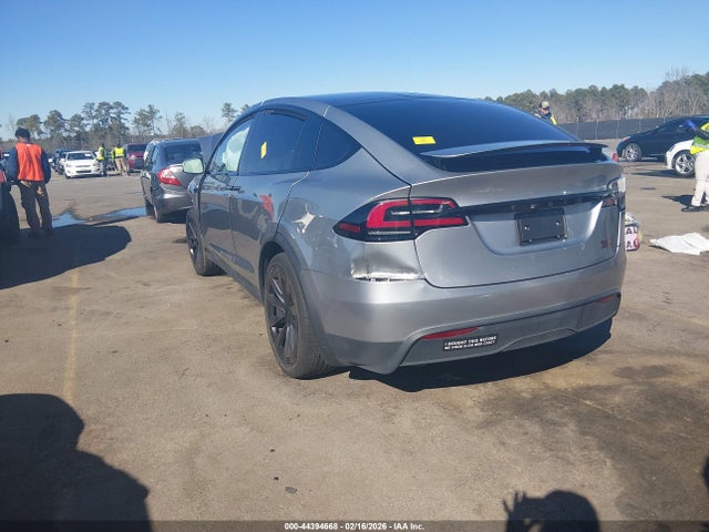2024 TESLA MODEL X 7SAXCBE69RF453873 Photo 2