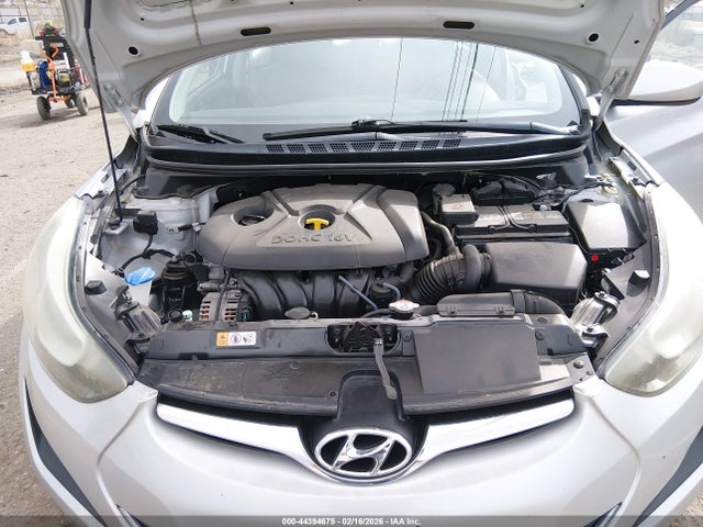 5NPDH4AE1GH681911 Hyundai ELANTRA SE