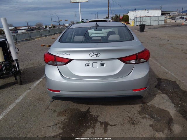 5NPDH4AE1GH681911 Hyundai ELANTRA SE