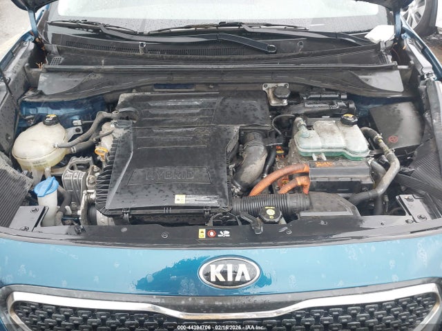 KNDCB3LCXH5101320 KIA NIRO LX