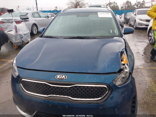 KNDCB3LCXH5101320 KIA NIRO LX