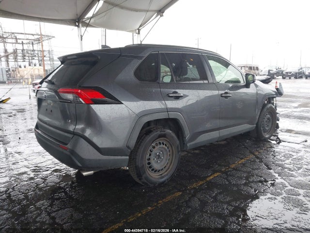 Toyota RAV4 LE 2019 JTMH1RFV2KD040504 Image 4