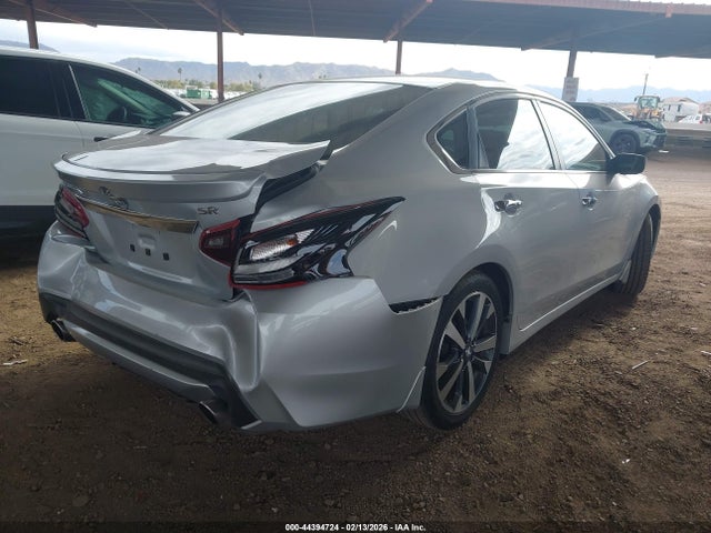 1N4AL3AP4HN344251 Nissan Altima 2.5 Sr