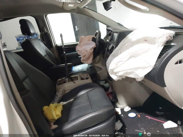 2016 CHRYSLER TOWN & COUNTRY 2C4RC1BG0GR214761 Photo 4