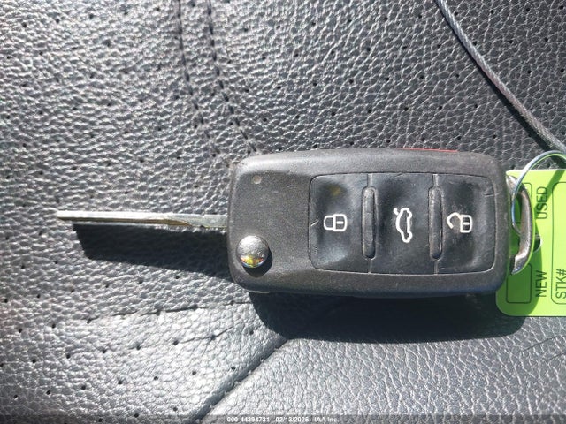 44394731 :رقم المزاد ، 1VWBH7A30DC081425 vin ، 2013 Volkswagen Passat 2.5l Se مزاد بيع