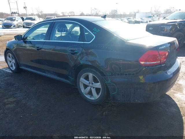 44394731 :رقم المزاد ، 1VWBH7A30DC081425 vin ، 2013 Volkswagen Passat 2.5l Se مزاد بيع