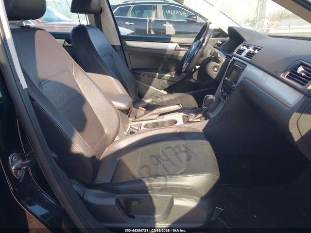 44394731 :رقم المزاد ، 1VWBH7A30DC081425 vin ، 2013 Volkswagen Passat 2.5l Se مزاد بيع