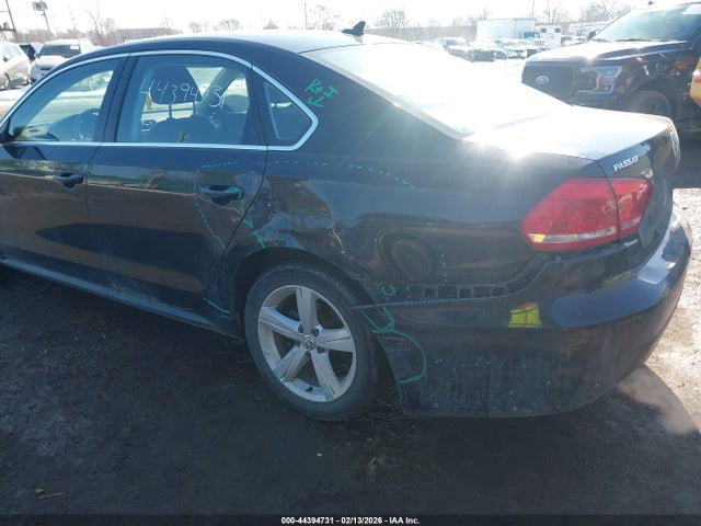 44394731 :رقم المزاد ، 1VWBH7A30DC081425 vin ، 2013 Volkswagen Passat 2.5l Se مزاد بيع