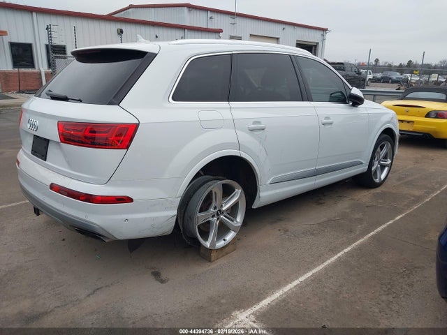 2019 AUDI Q7 WA1VAAF79KD011470 Photo 3