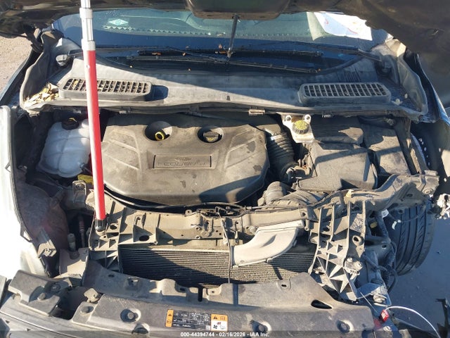 Продаж на аукціоні авто 2015 Ford Escape Se, vin: 1FMCU9G9XFUC01735, номер лоту: 44394744