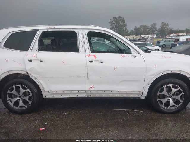 5XYP34HC9NG220511 KIA Telluride Ex