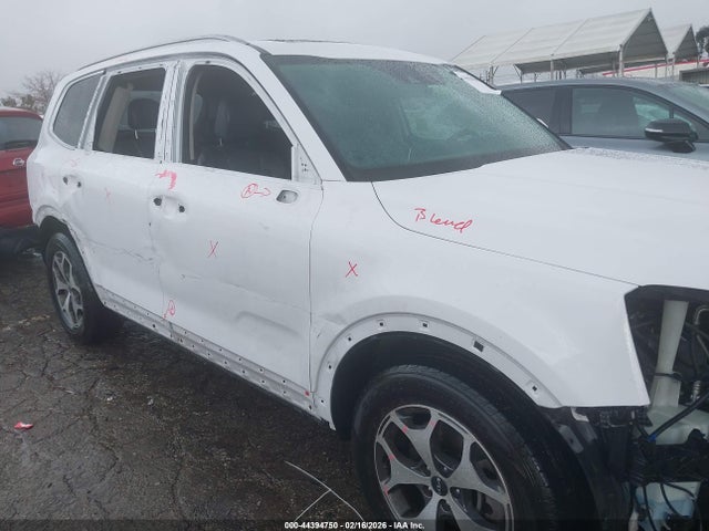 5XYP34HC9NG220511 KIA Telluride Ex