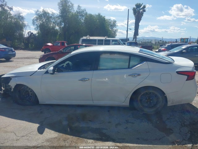 Nissan Altima 2.5 S 2019 1N4BL4BV6KC211601 Image 14