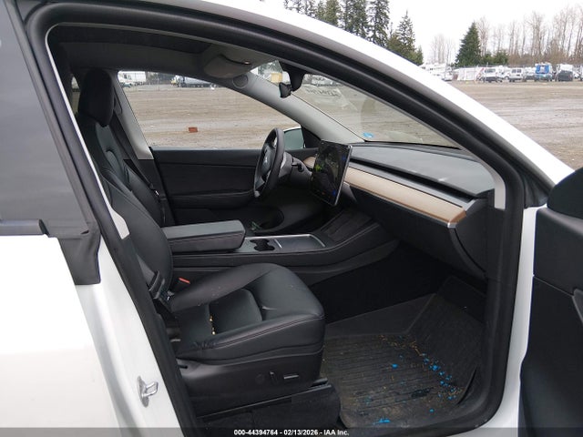 2022 TESLA MODEL Y 7SAYGDEE9NF504732 Photo 4