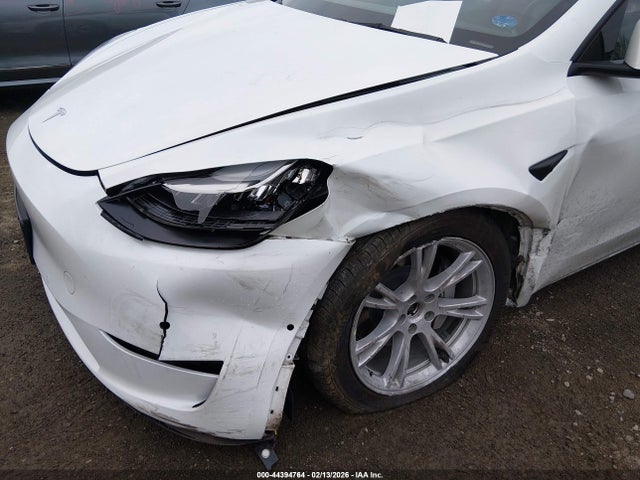 2022 TESLA MODEL Y 7SAYGDEE9NF504732 Photo 5