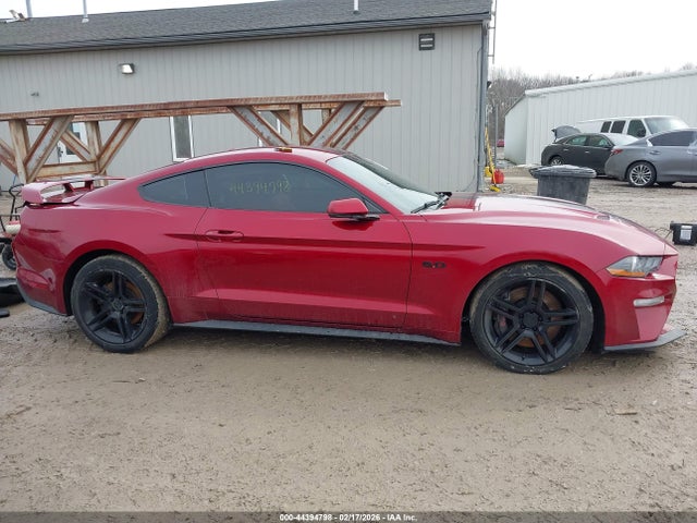 44394798 :رقم المزاد ، 1FA6P8CF5J5178176 vin ، 2018 Ford Mustang Gt Premium مزاد بيع