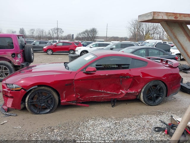 44394798 :رقم المزاد ، 1FA6P8CF5J5178176 vin ، 2018 Ford Mustang Gt Premium مزاد بيع