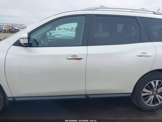 5N1DR2MM8HC638793 Nissan Pathfinder Sv