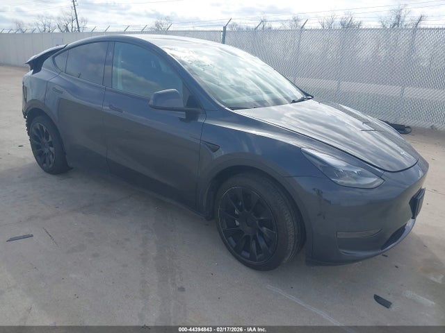 2025 TESLA MODEL Y 7SAYGDED5SA354098