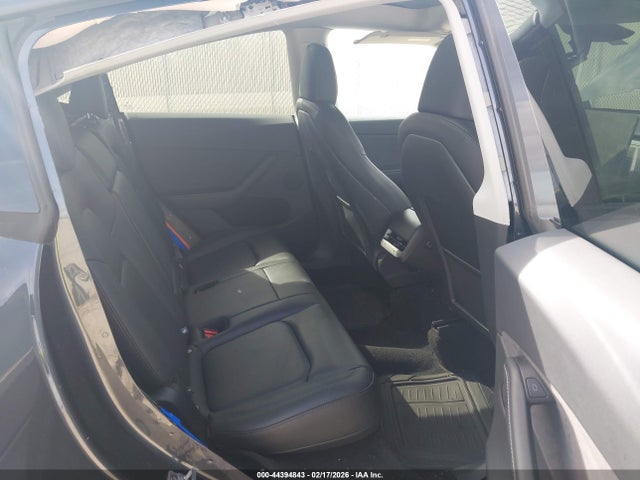 2025 TESLA MODEL Y 7SAYGDED5SA354098 Photo 7