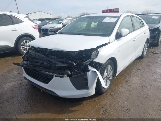Продаж на аукціоні авто 2018 Hyundai Ioniq Hybrid Blue, vin: KMHC65LC8JU076229, номер лоту: 44394858