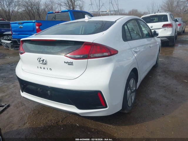 Продаж на аукціоні авто 2018 Hyundai Ioniq Hybrid Blue, vin: KMHC65LC8JU076229, номер лоту: 44394858