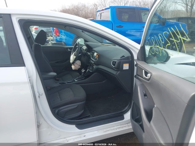 Продаж на аукціоні авто 2018 Hyundai Ioniq Hybrid Blue, vin: KMHC65LC8JU076229, номер лоту: 44394858