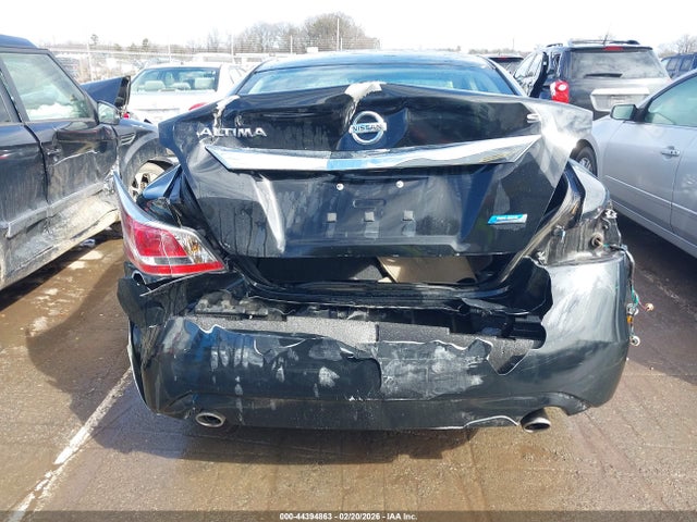 2014 Nissan Altima 2.5 S მანქანა იყიდება აუქციონზე, vin: 1N4AL3AP7EN258332, აუქციონის ნომერი: 44394863