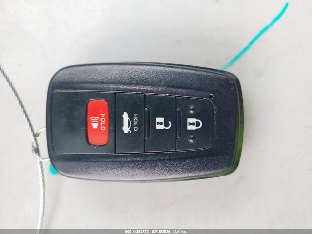 4T1M11AK0LU325051 Toyota CAMRY SE