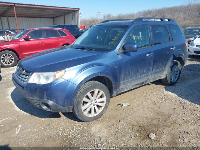 Продажа на аукционе авто 2013 Subaru Forester 2.5x Limited, vin: JF2SHAECXDH425678, номер лота: 44394877