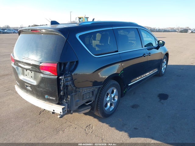 2019 CHRYSLER PACIFICA HYBRID 2C4RC1L79KR710827 Photo 3