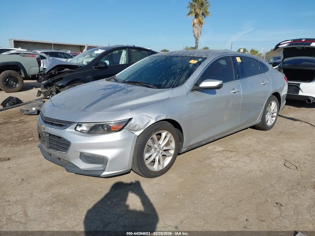 1G1ZD5ST3JF184289 Chevrolet MALIBU LT