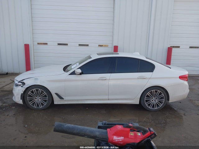 2018 Bmw 540i Xdrive მანქანა იყიდება აუქციონზე, vin: WBAJE7C52JWD53490, აუქციონის ნომერი: 44394886