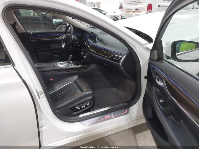 2021 BMW 750I WBA7U2C0XMCF20205 Photo 4