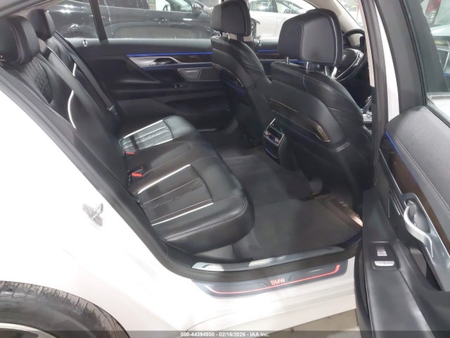 2021 BMW 750I WBA7U2C0XMCF20205 Photo 7