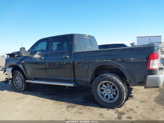 3C6UR5CL2RG176185 RAM 2500 Tradesman 4x4 6&#039;4 Box