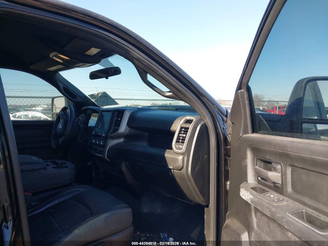 3C6UR5CL2RG176185 RAM 2500 Tradesman 4x4 6&#039;4 Box
