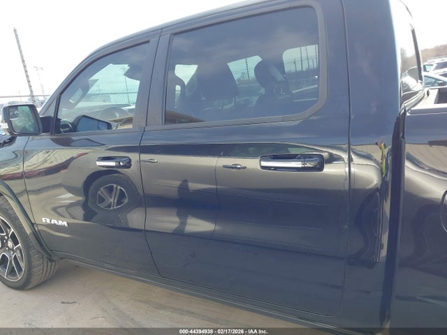 1C6RREJT8MN769414 RAM 1500 Laramie 4x2 5&#039;7 Box