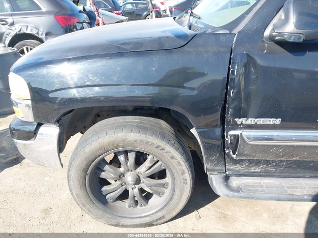44394939 :رقم المزاد ، 1GKEC13T83R157787 vin ، 2003 Gmc Yukon Slt مزاد بيع