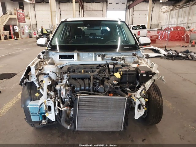 KMHRB8A3XMU076053 Hyundai Venue Se