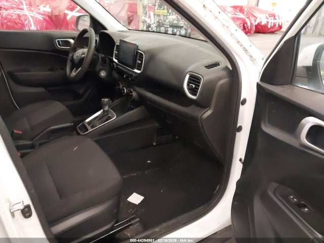 KMHRB8A3XMU076053 Hyundai Venue Se