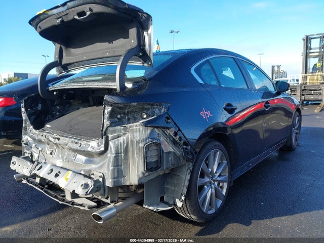 Продажа на аукционе авто 2021 Mazda Mazda3 Select, vin: JM1BPABL9M1322511, номер лота: 44394968