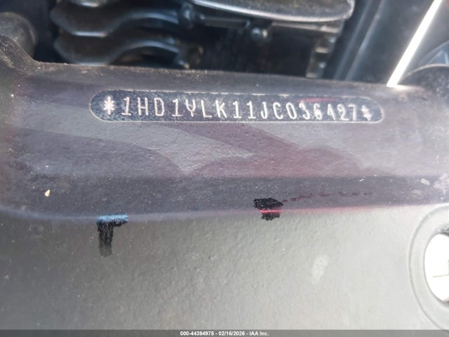 2018 HARLEY-DAVIDSON FXFBS 1HD1YLK11JC036427 Photo 9