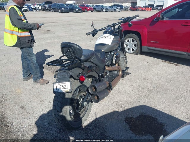 2018 HARLEY-DAVIDSON FXFBS 1HD1YLK11JC036427 Photo 3