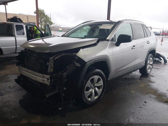 Toyota RAV4 LE 2020 2T3H1RFV5LC082591 Image 2