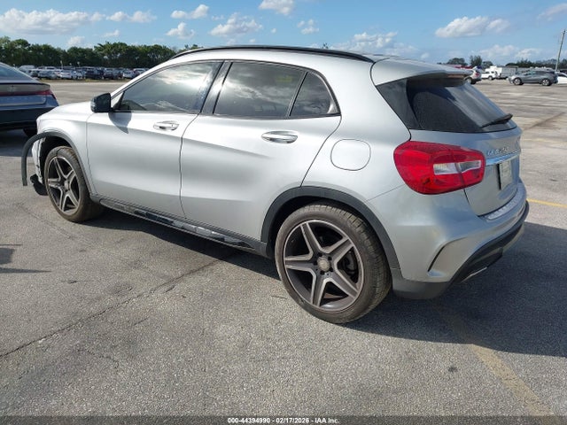 2017 MERCEDES-BENZ GLA 250 WDCTG4EB4HJ291662 Photo 2