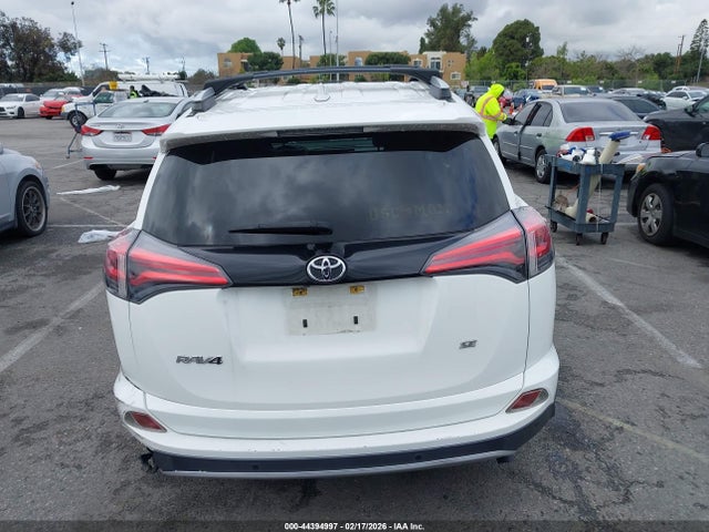 Toyota RAV4 SE 2016 JTMNFREV0GJ070809 Image 16
